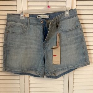 Levi’s denim shorts